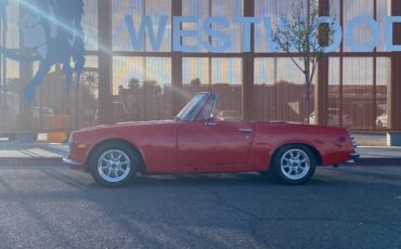 Datsun-Roadster-1600-1970-red