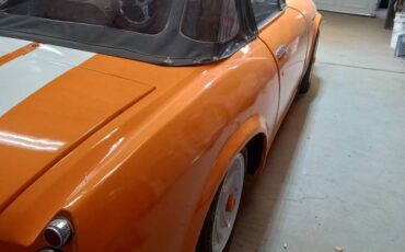 Datsun-Roadster-1969-orange-1