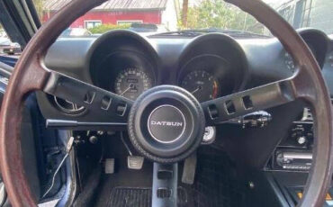 Datsun-Z-Series-1973-Coupe-32
