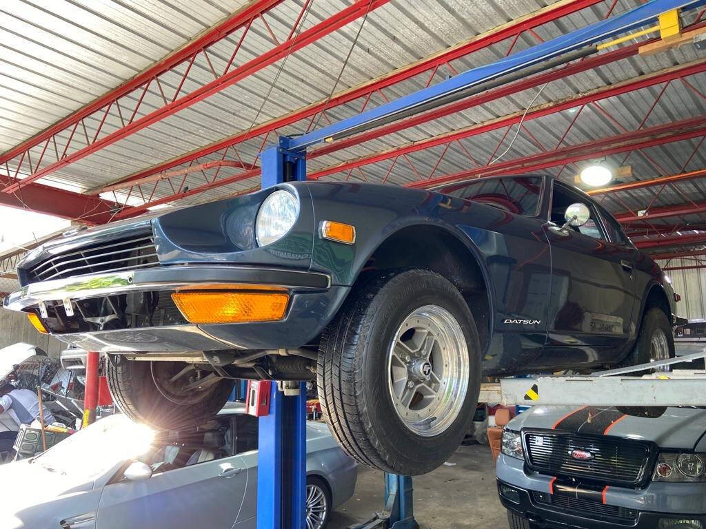 Datsun-Z-Series-1973-Coupe-37
