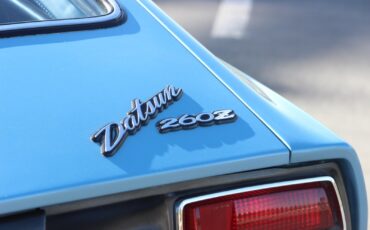 Datsun-Z-Series-1974-Coupe-11