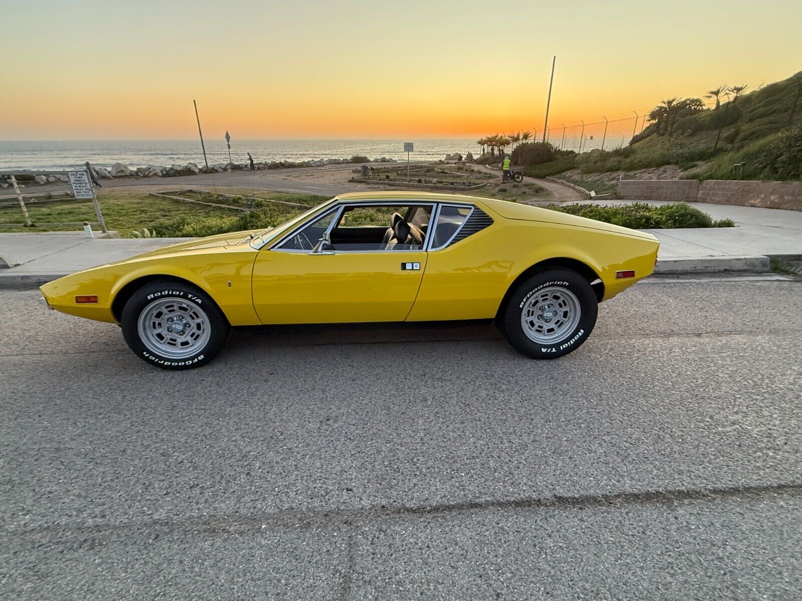 De-Tomaso-Pantera-1971-Coupe-1