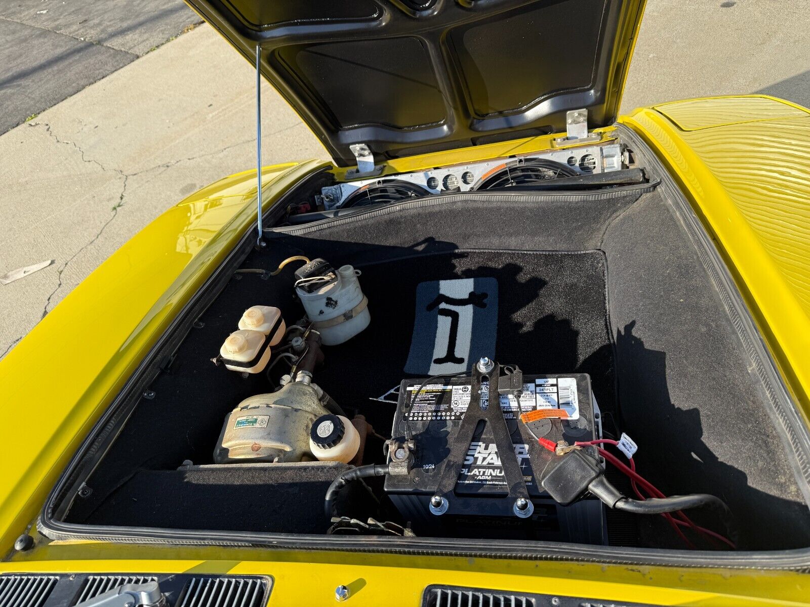 De-Tomaso-Pantera-1971-Coupe-33