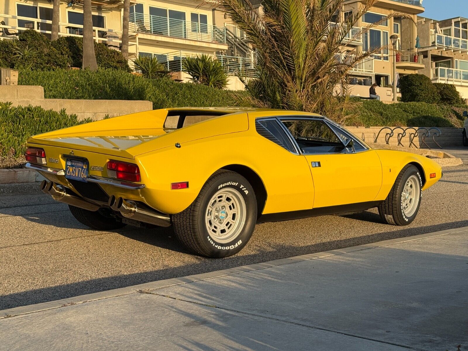 De-Tomaso-Pantera-1971-Coupe-6