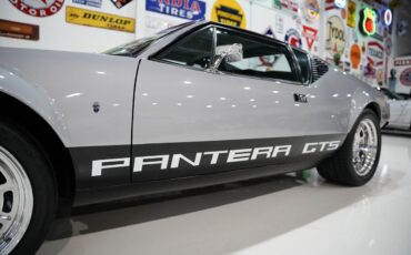 De-Tomaso-Pantera-1974-23