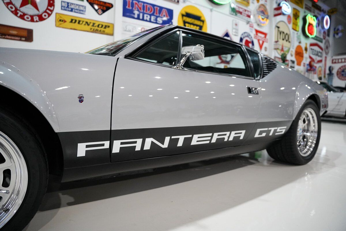 De-Tomaso-Pantera-1974-23