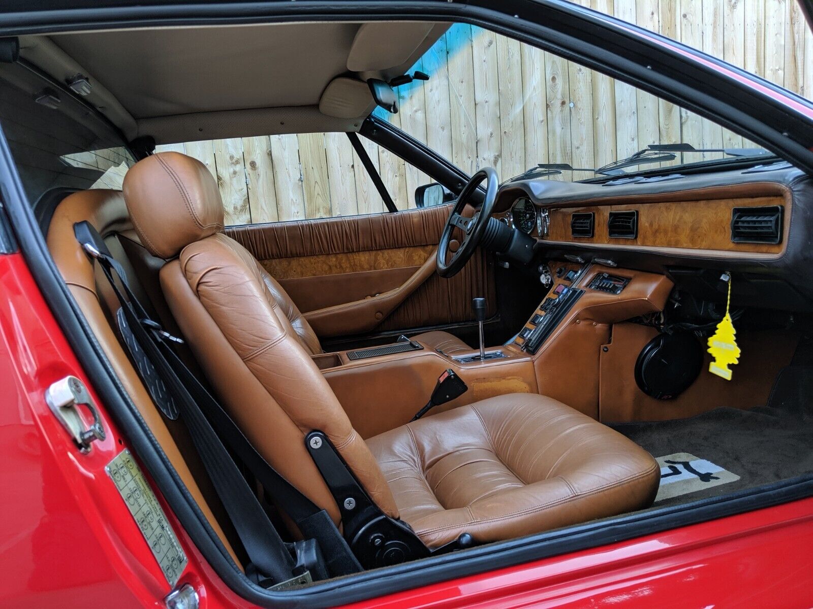 De-Tomaso-Pantera-1984-Coupe-13