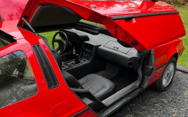 DeLorean-DMC-12-1981-Coupe-1