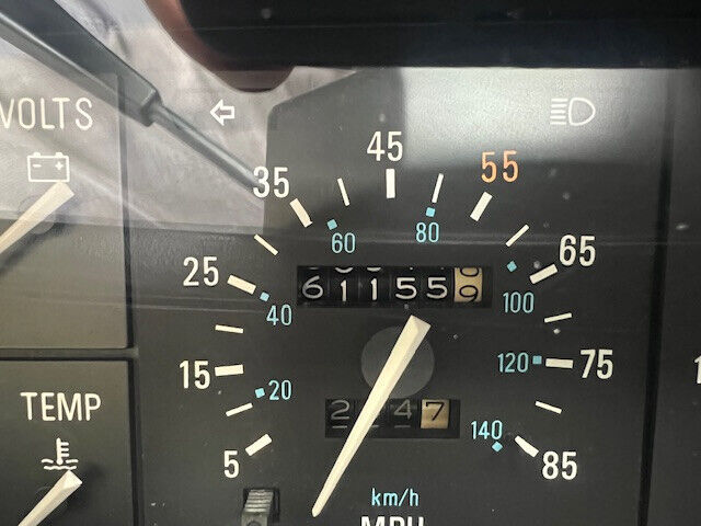 DeLorean-DMC-12-1981-Coupe-11
