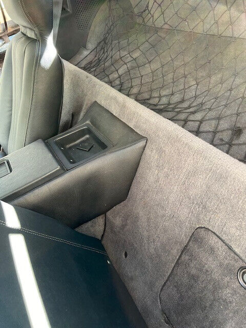 DeLorean-DMC-12-1981-Coupe-16