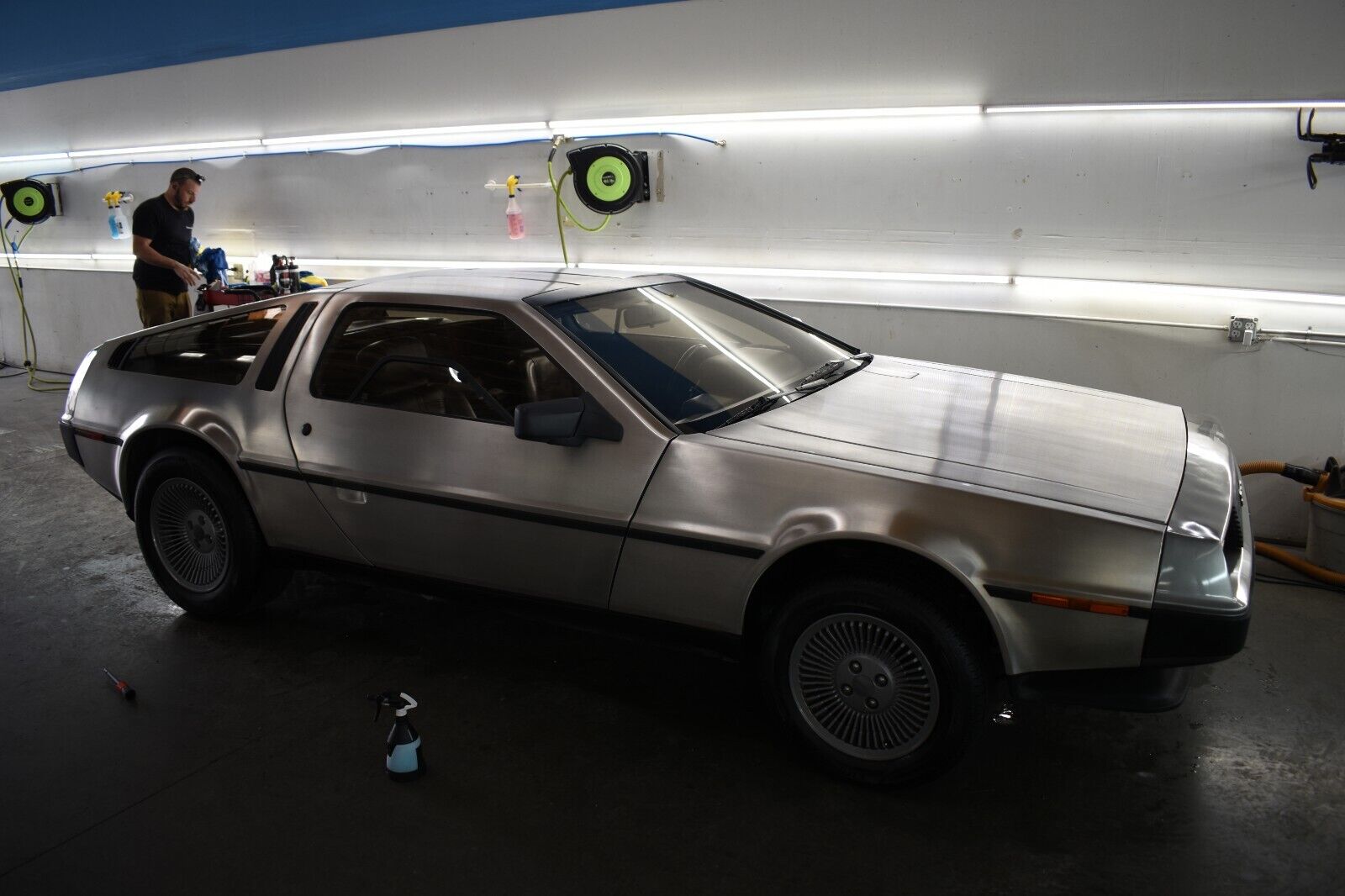 DeLorean-DMC-12-1981-Coupe-19