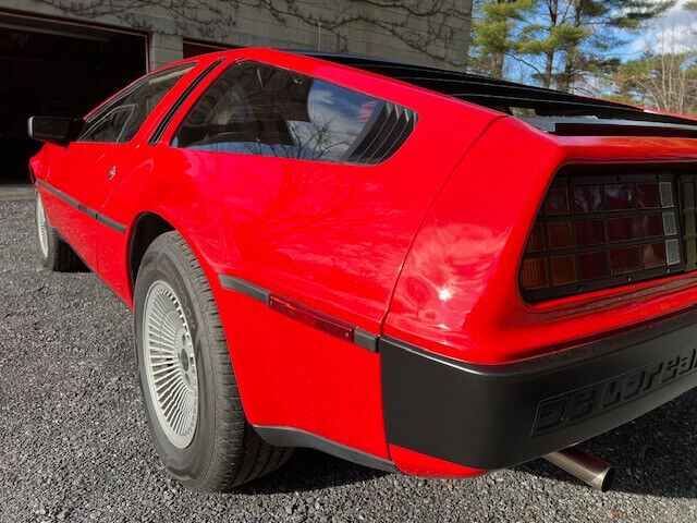 DeLorean-DMC-12-1981-Coupe-7