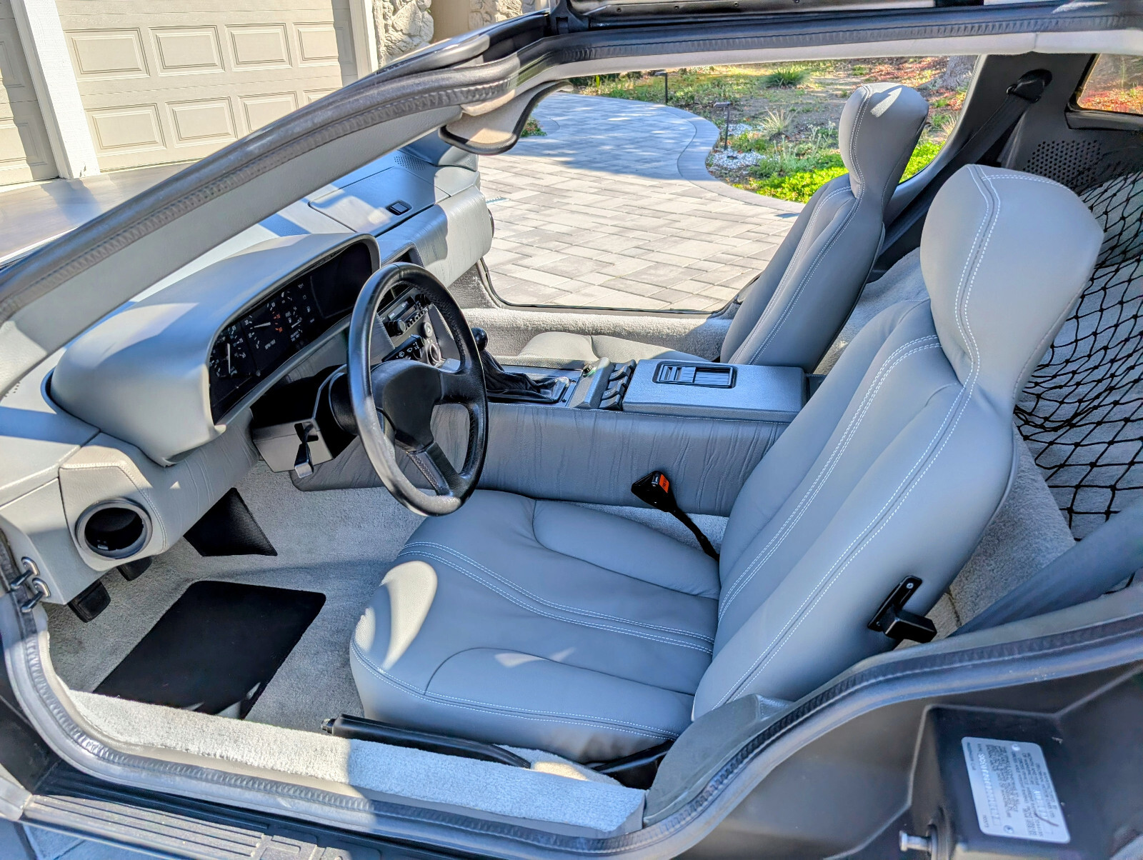 DeLorean-DMC-12-1983-5