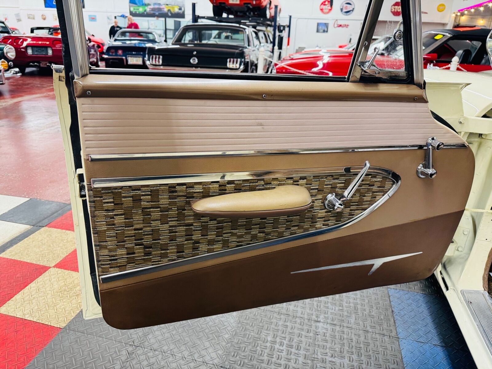 Desoto-Firedome-1959-38
