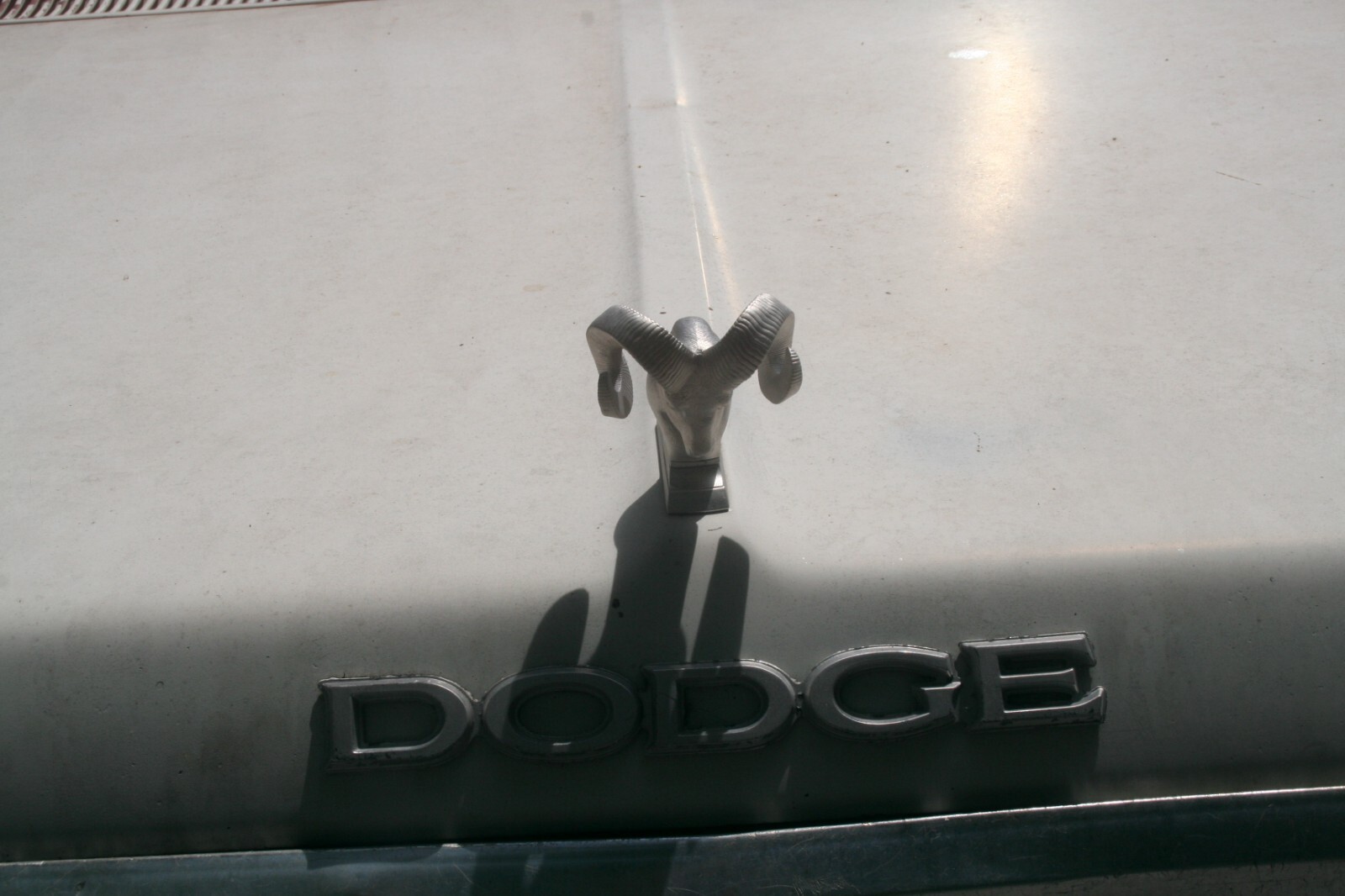 Dodge-12-Ton-Pickup-1982-Standard-Cab-Pickup-3