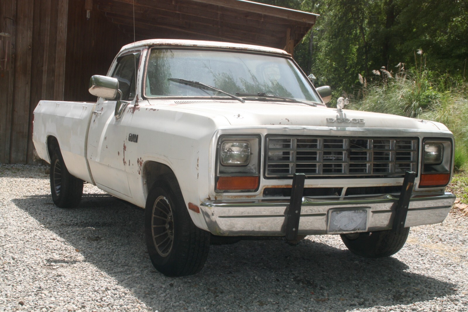 Dodge-150-1982-Standard-Cab-Pickup-2