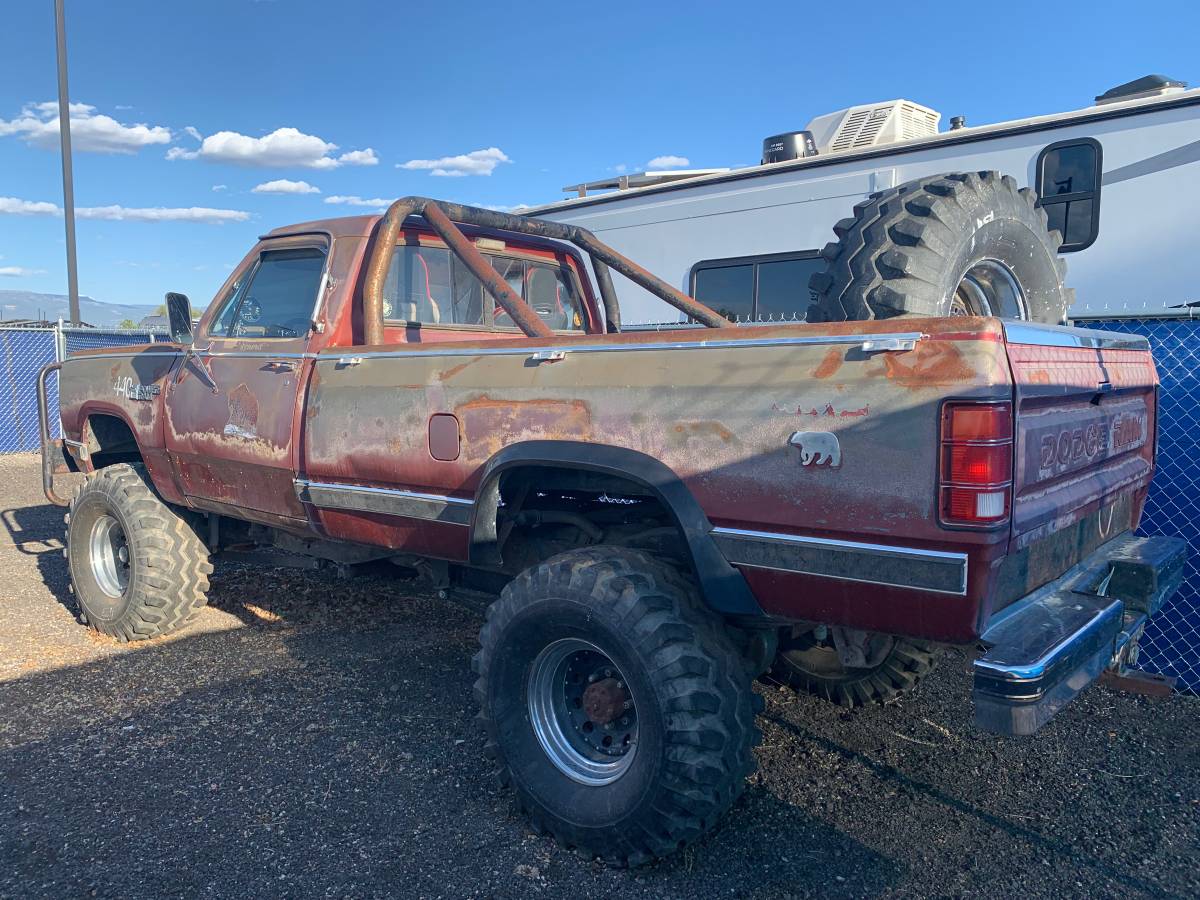 Dodge-1985-6
