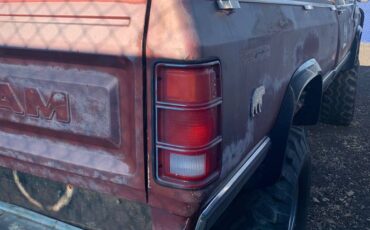 Dodge-1985-7