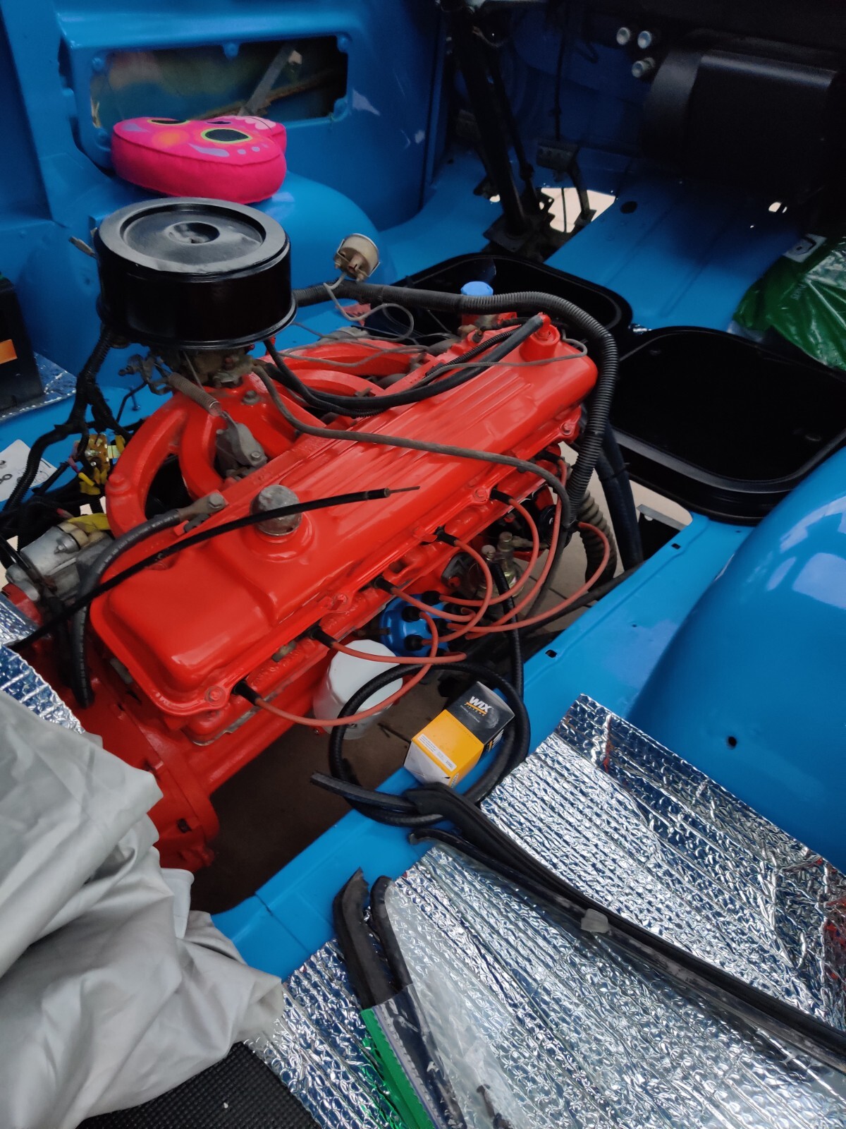 Dodge-A100-1968-Standard-Passenger-Van-12