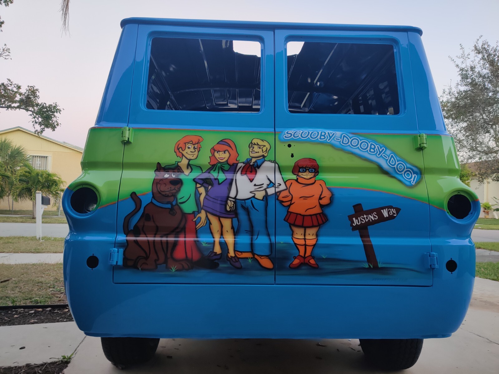 Dodge-A100-1968-Standard-Passenger-Van-26