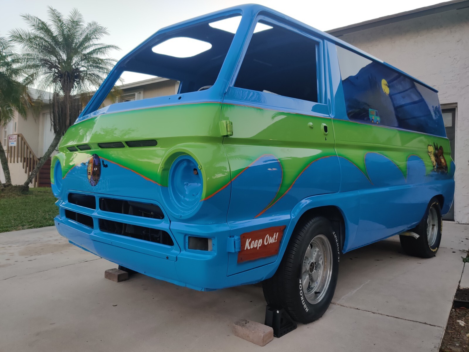 Dodge-A100-1968-Standard-Passenger-Van-28