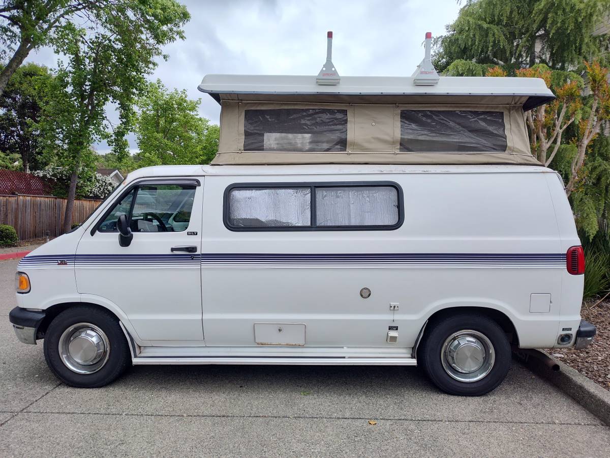 Dodge-B3500-sportsmobile-conversion-1995-white-1