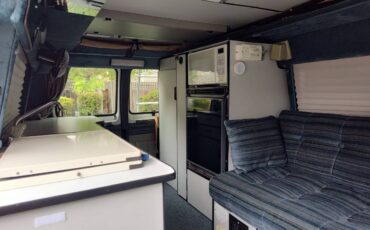 Dodge-B3500-sportsmobile-conversion-1995-white-14