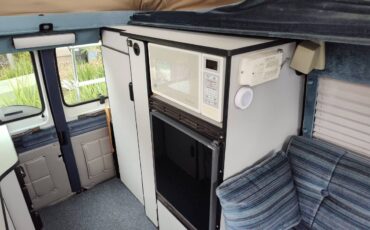 Dodge-B3500-sportsmobile-conversion-1995-white-7