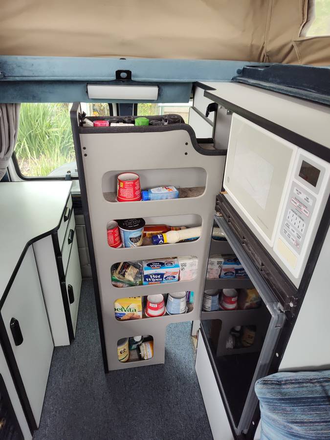 Dodge-B3500-sportsmobile-conversion-1995-white-9