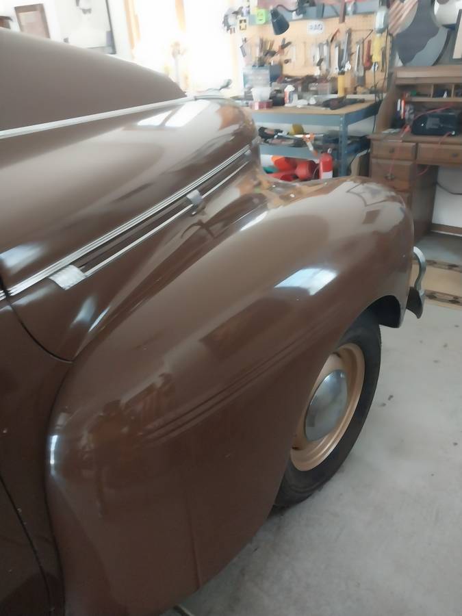 Dodge-Business-coupe-1940-brown-3