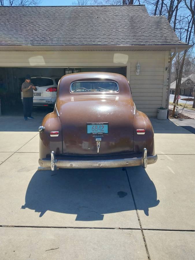 Dodge-Business-coupe-1940-brown-7