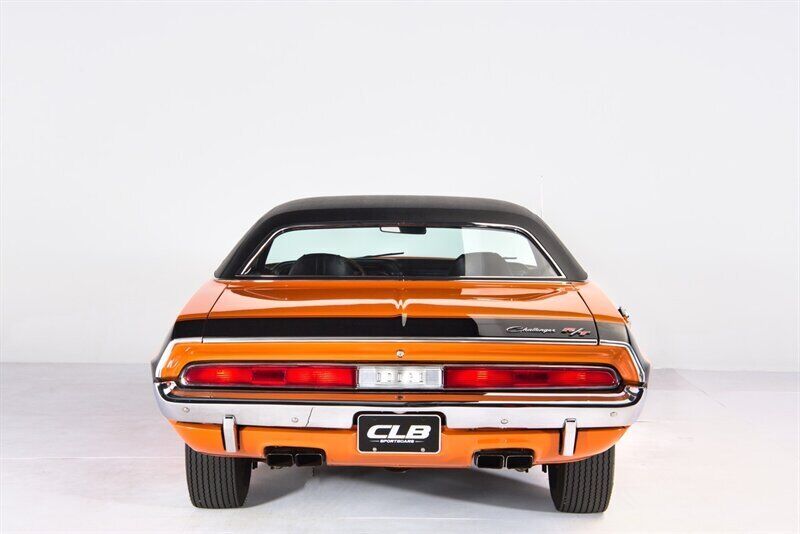 Dodge-Challenger-1970-2