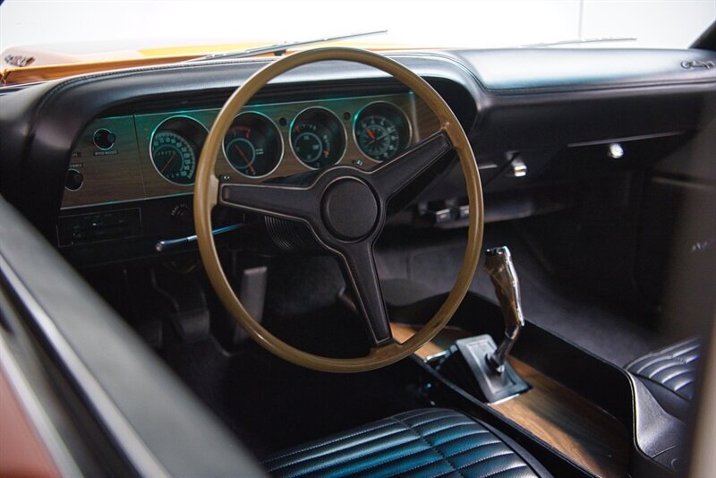 Dodge-Challenger-1970-27