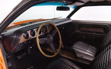 Dodge-Challenger-1970-30