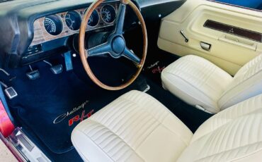 Dodge-Challenger-1970-Coupe-11