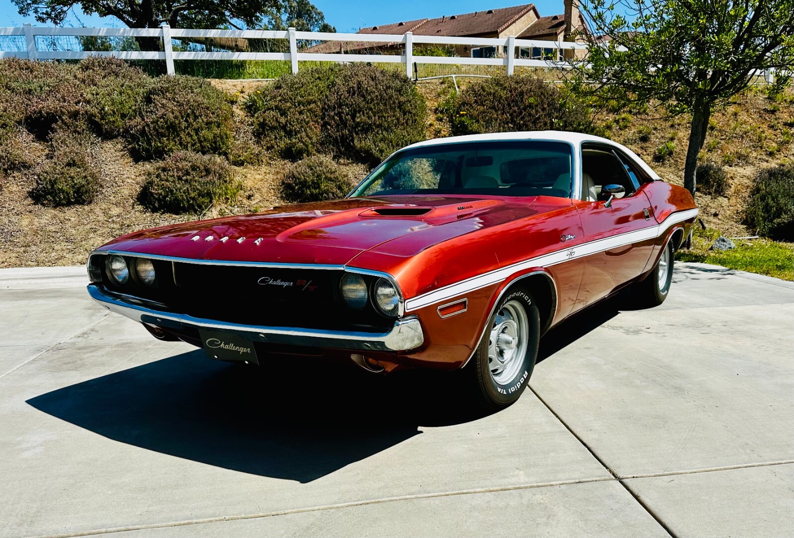 Dodge-Challenger-1970-Coupe