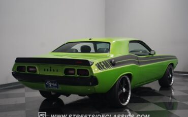 Dodge-Challenger-1972-Hardtop-14