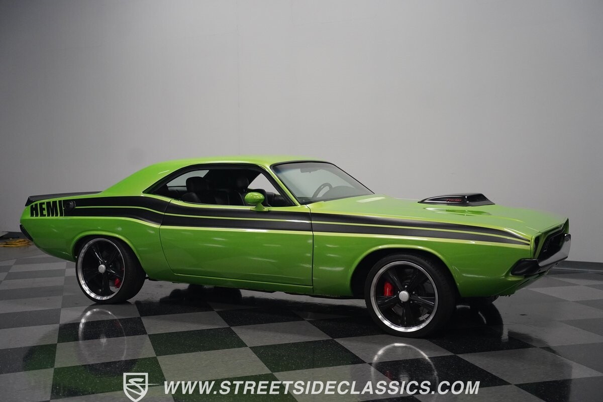 Dodge-Challenger-1972-Hardtop-18