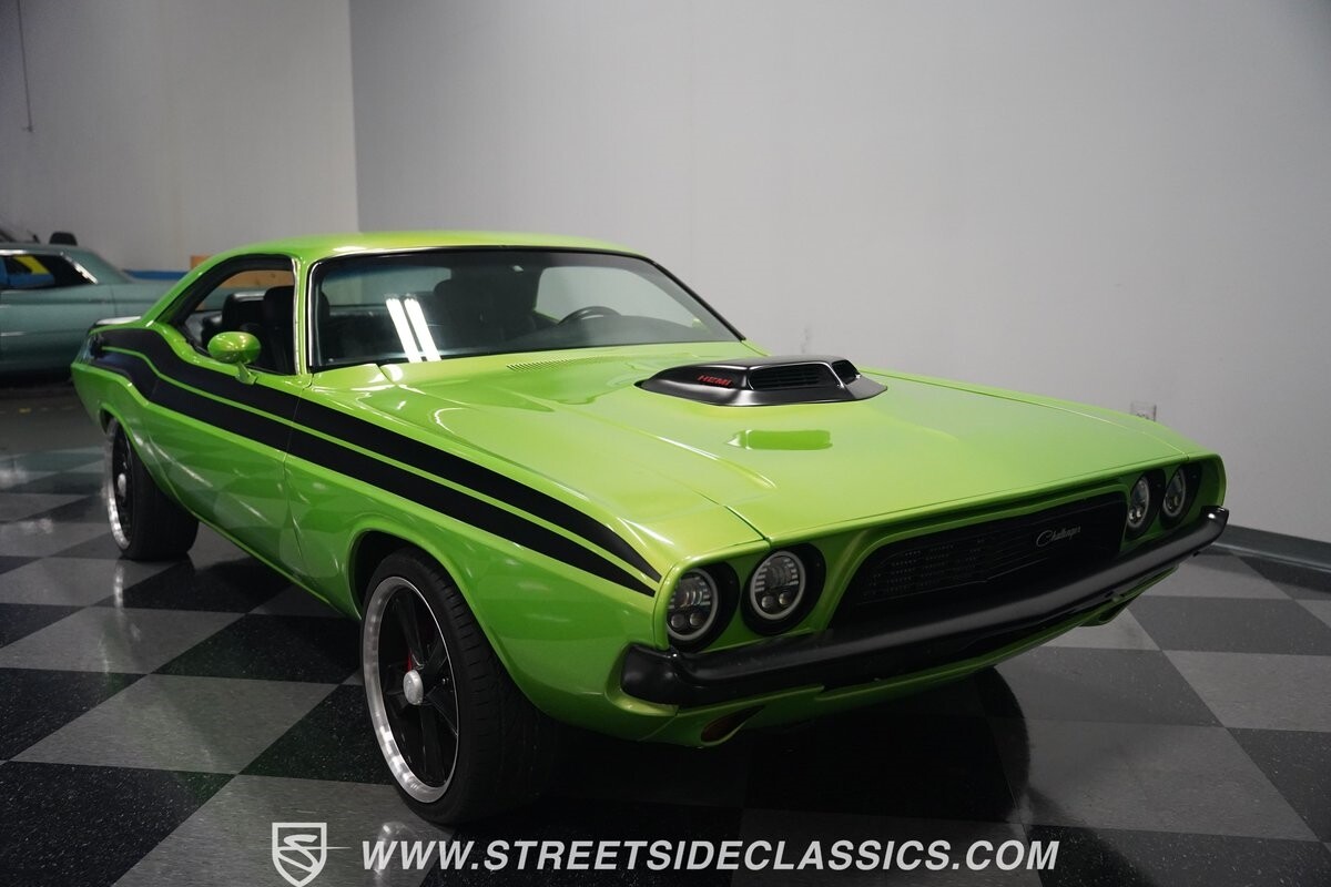 Dodge-Challenger-1972-Hardtop-20