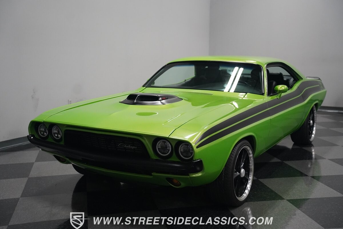Dodge-Challenger-1972-Hardtop-22