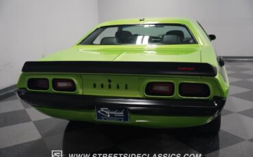 Dodge-Challenger-1972-Hardtop-30