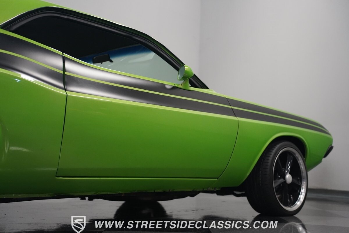 Dodge-Challenger-1972-Hardtop-32