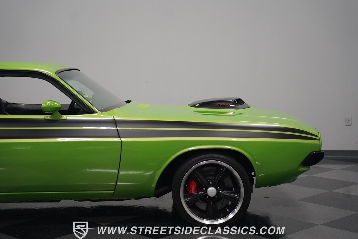 Dodge-Challenger-1972-Hardtop-34