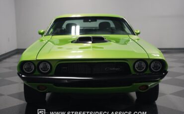 Dodge-Challenger-1972-Hardtop-5