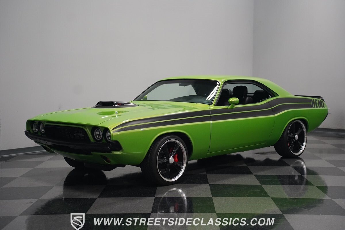 Dodge-Challenger-1972-Hardtop-7
