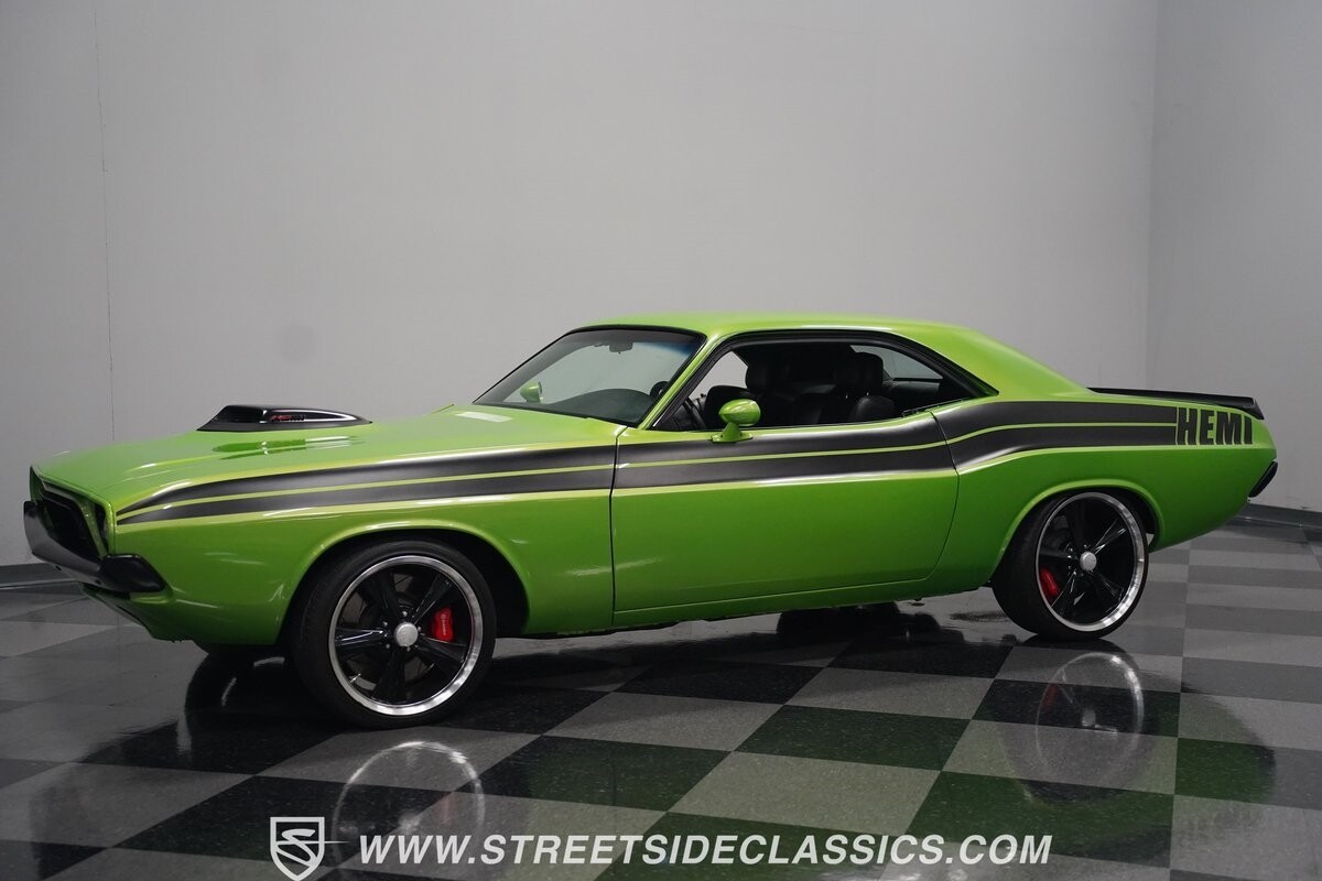 Dodge-Challenger-1972-Hardtop-8