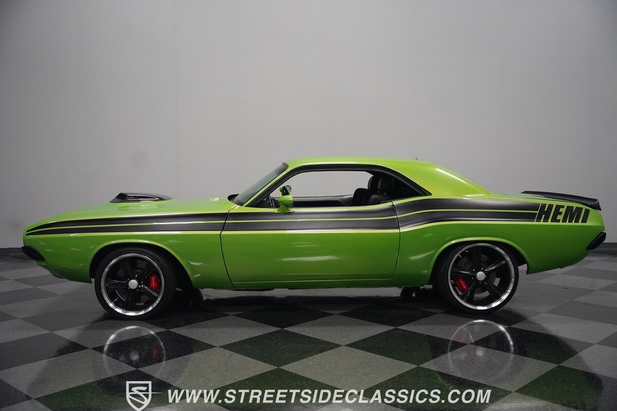 Dodge-Challenger-1972-Hardtop-9