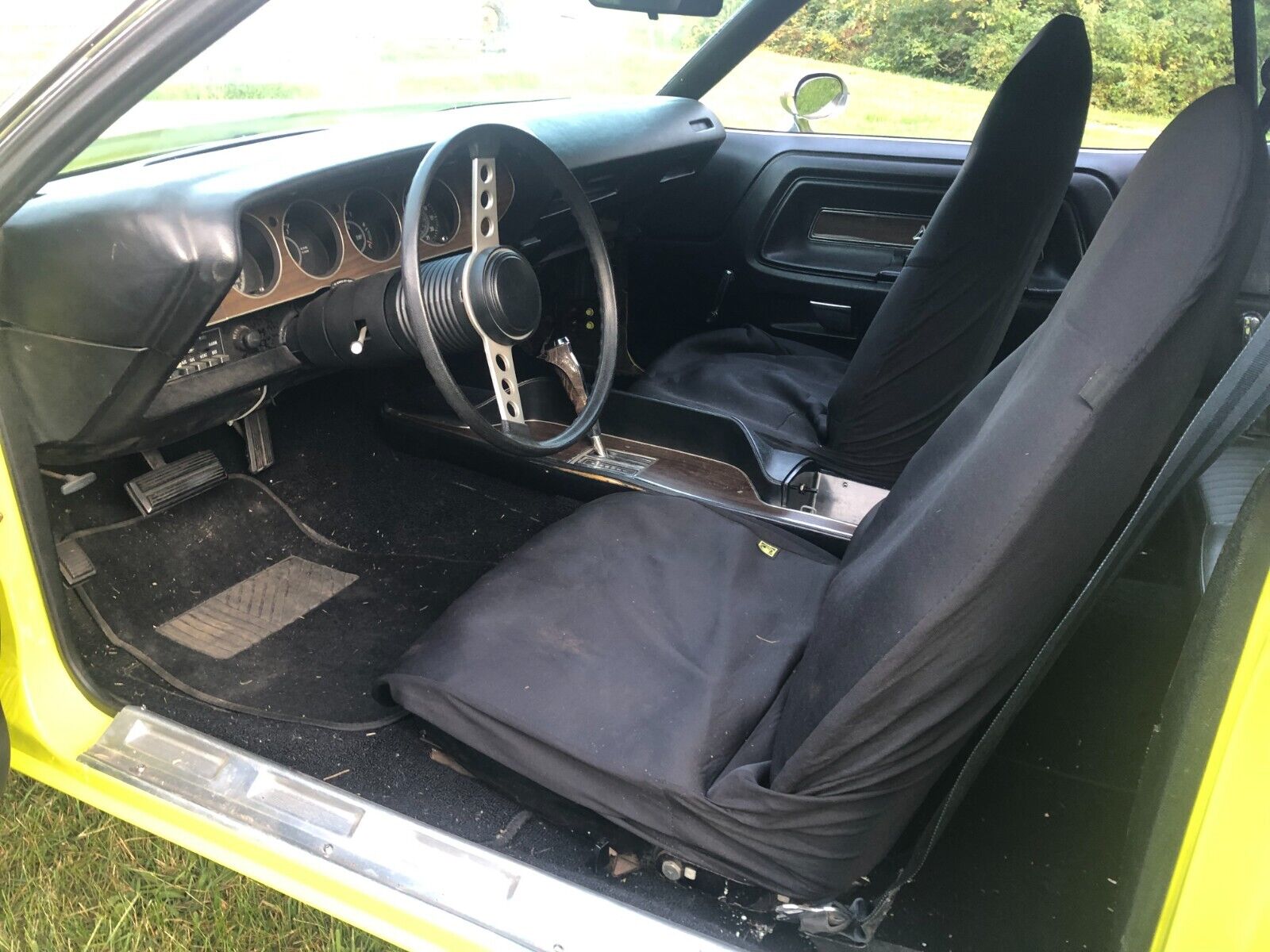 Dodge-Challenger-1974-Coupe-33