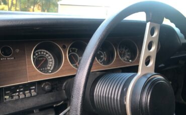 Dodge-Challenger-1974-Coupe-34