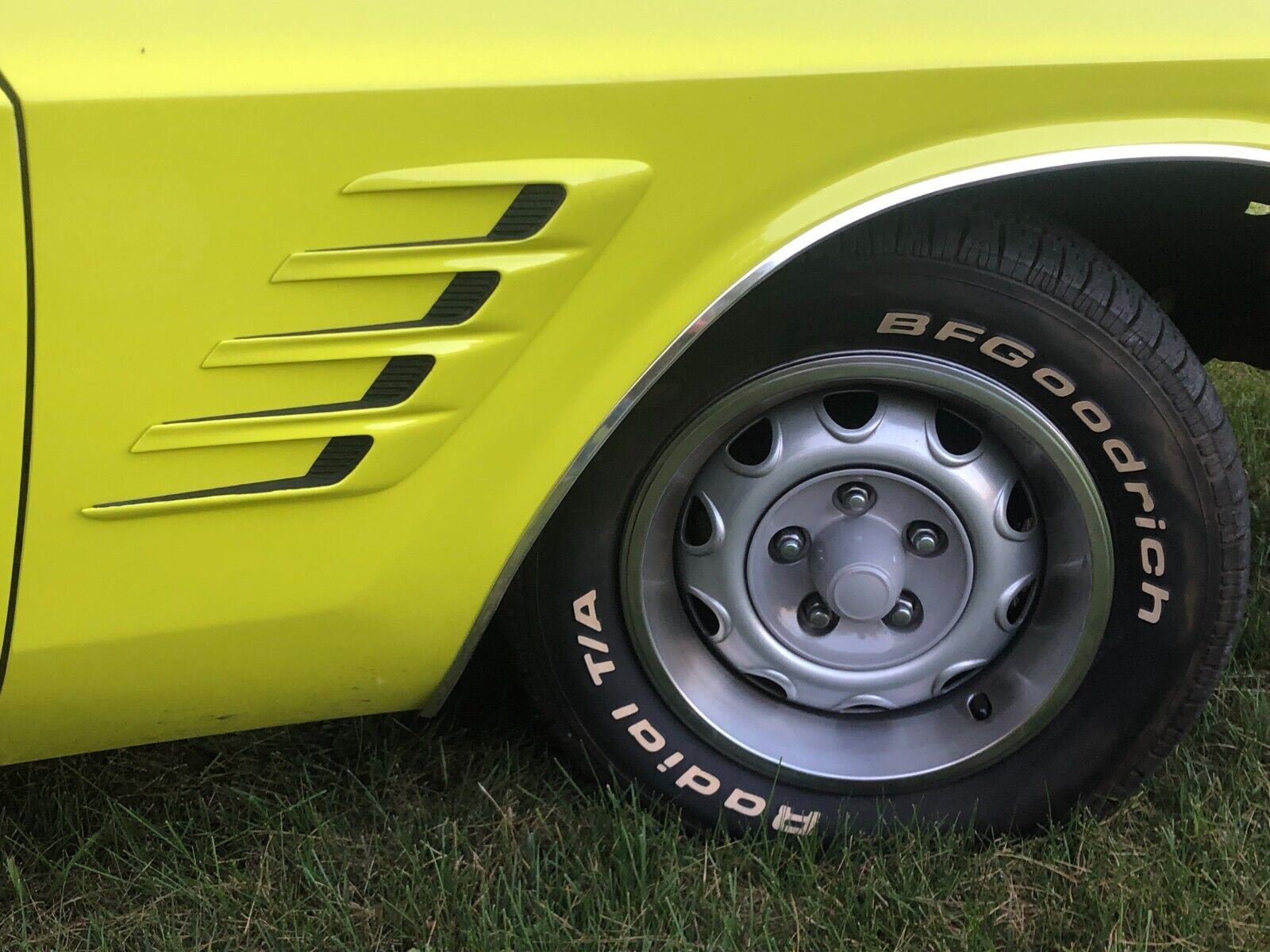 Dodge-Challenger-1974-Coupe-7